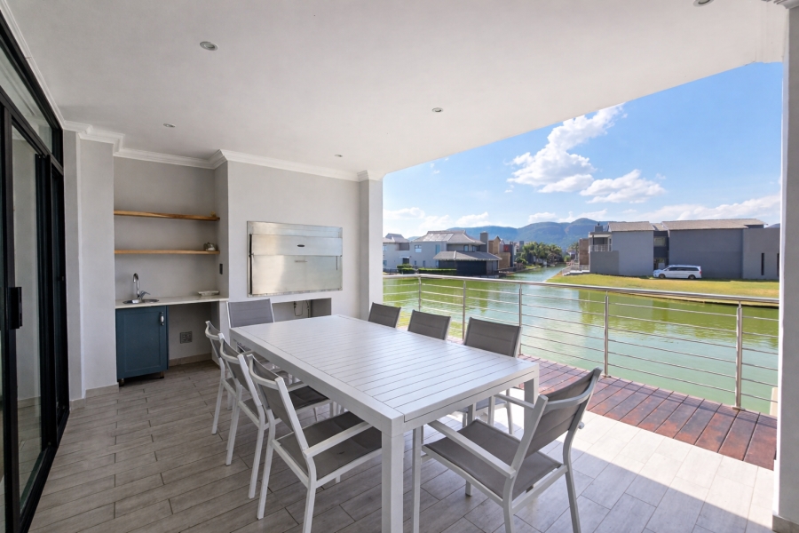 4 Bedroom Property for Sale in The Islands Estates North West